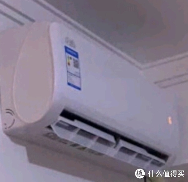 奥克斯（AUX） 空调 1.5匹 新一级能效 空调挂机 变频冷暖 卧室挂式独立除湿家用省电