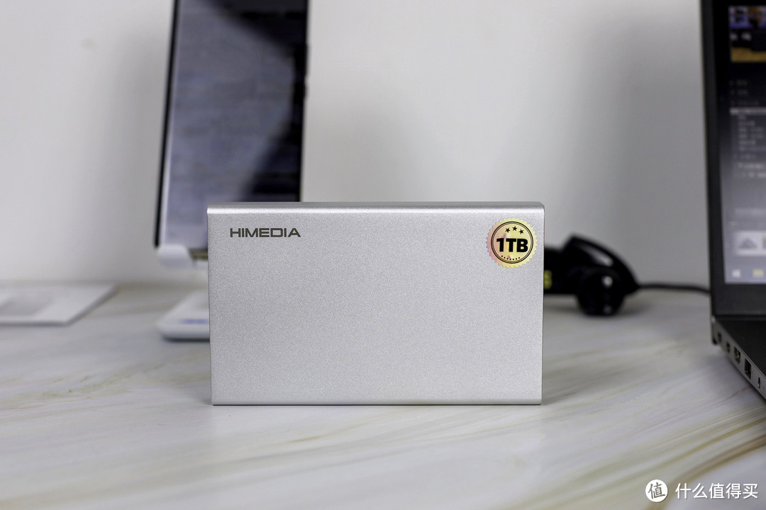 想让手机容量瞬间变成8TB?云存宝C2网络移动硬盘让你轻松实现!