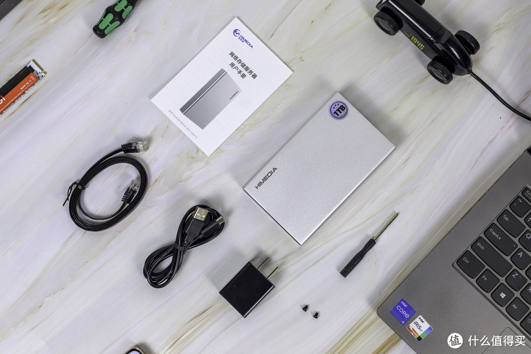 想让手机容量瞬间变成8TB?云存宝C2网络移动硬盘让你轻松实现!