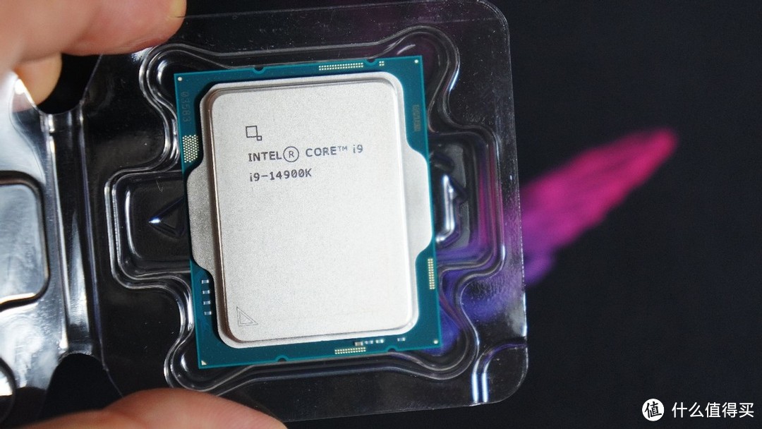 性能提升不大？intel i9-14900K与七彩虹CVN Z790D5 巡洋舰装机实测