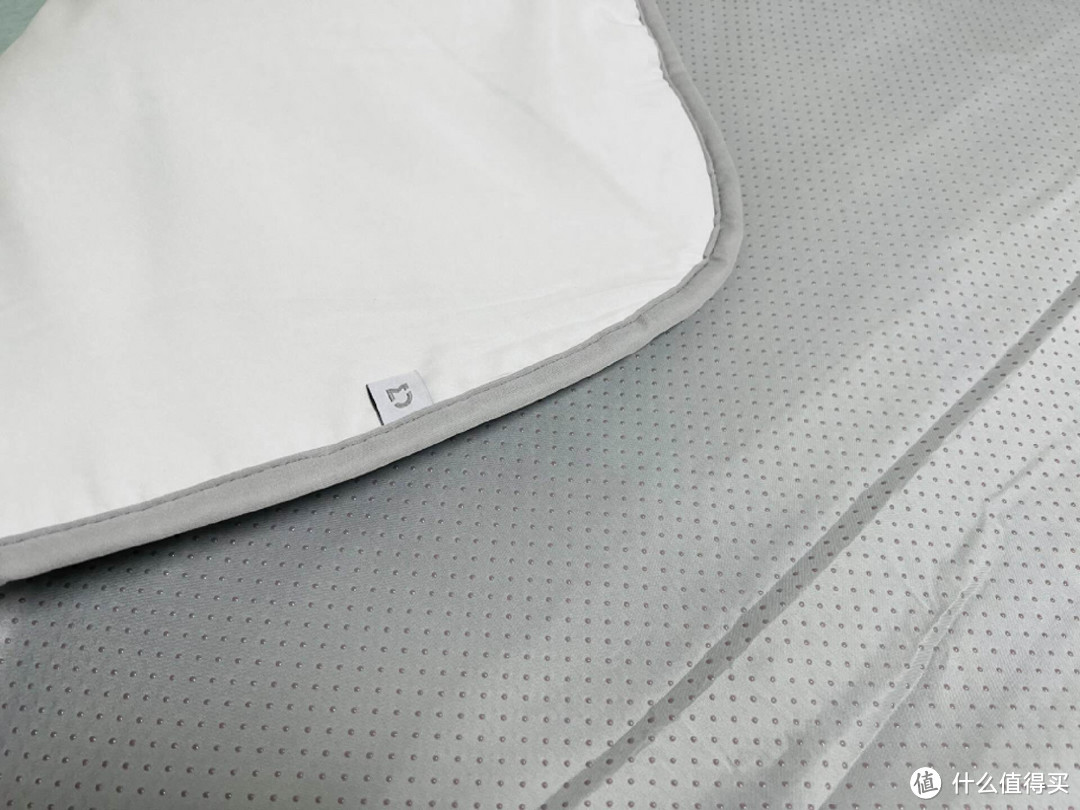 体验与安全趋于极致的高性价比水暖毯：米家智能单控水暖毯