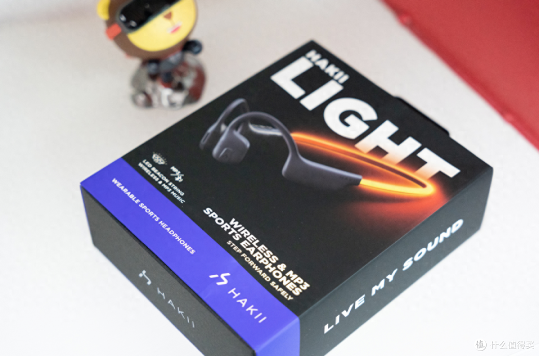 运动元素拉满，炫酷暖光灯、32G大内存加持，HAKII Light耳机体验