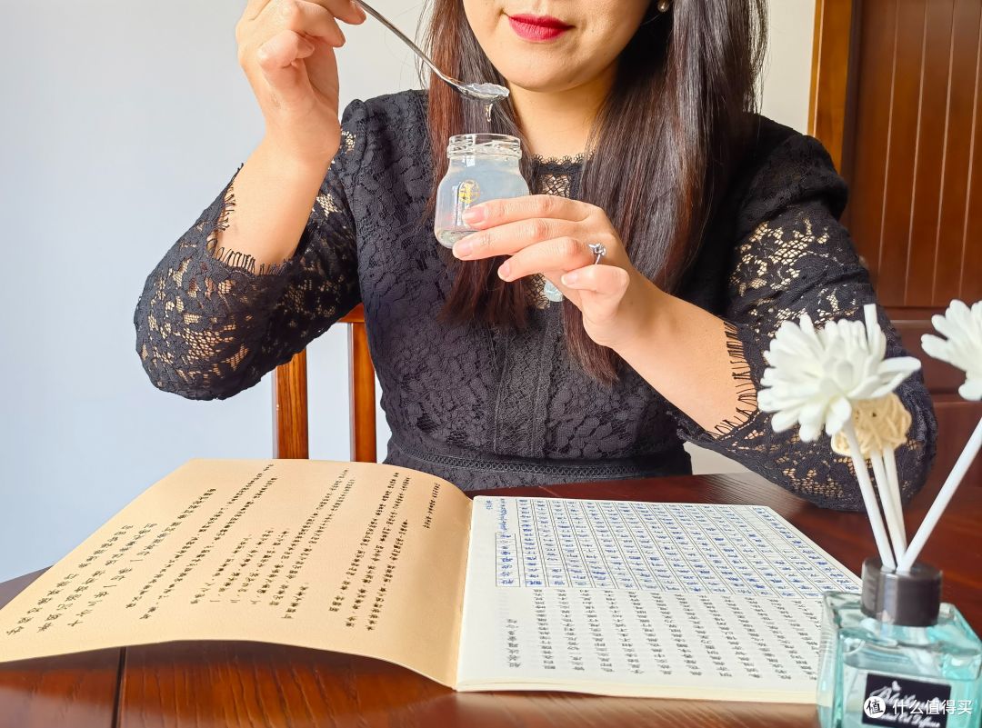 秋冬如何补而不燥？燕之屋新一代鲜炖燕窝，润养你的好气色