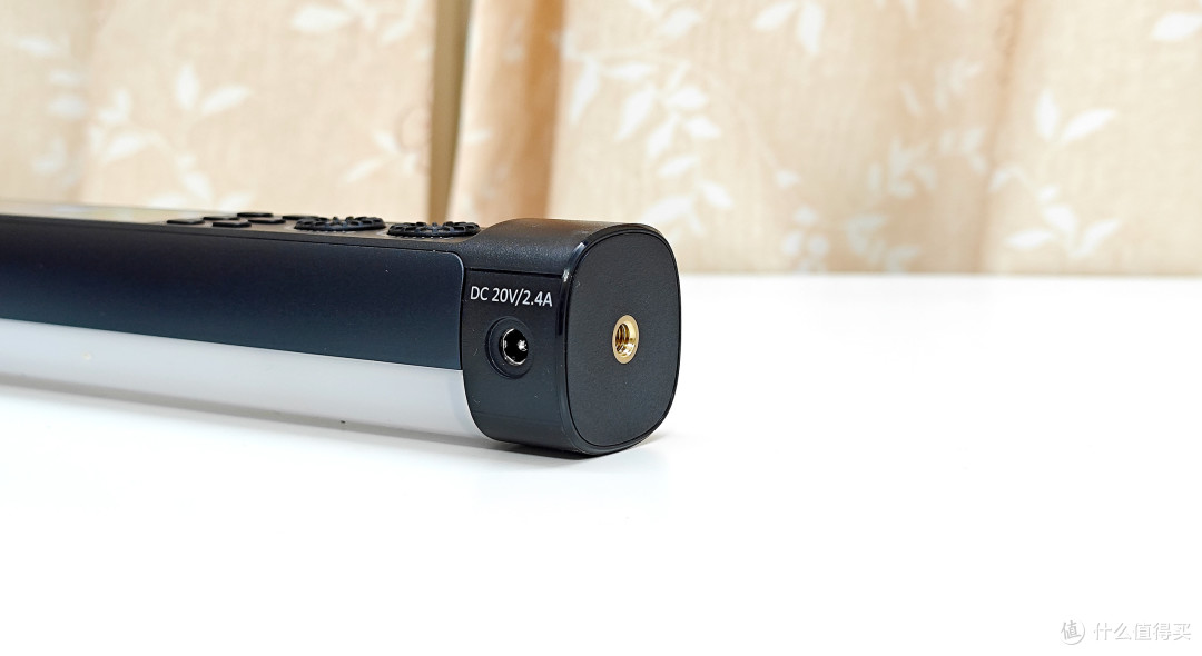 2.4G、网口、APP全用上 灯棒中的遥遥领先——纽尔TL60 RGB灯棒测评