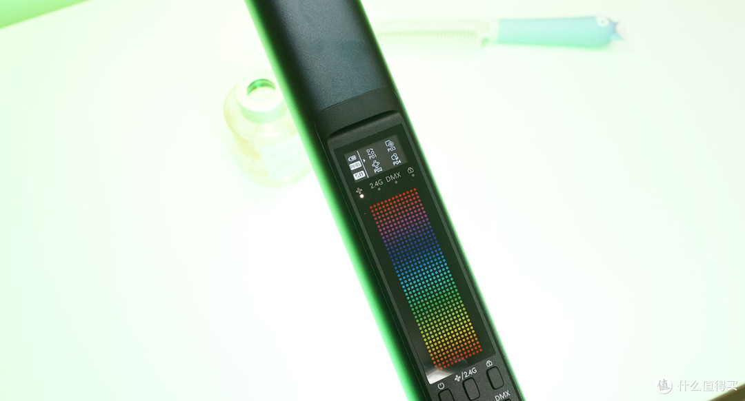 2.4G、网口、APP全用上 灯棒中的遥遥领先——纽尔TL60 RGB灯棒测评