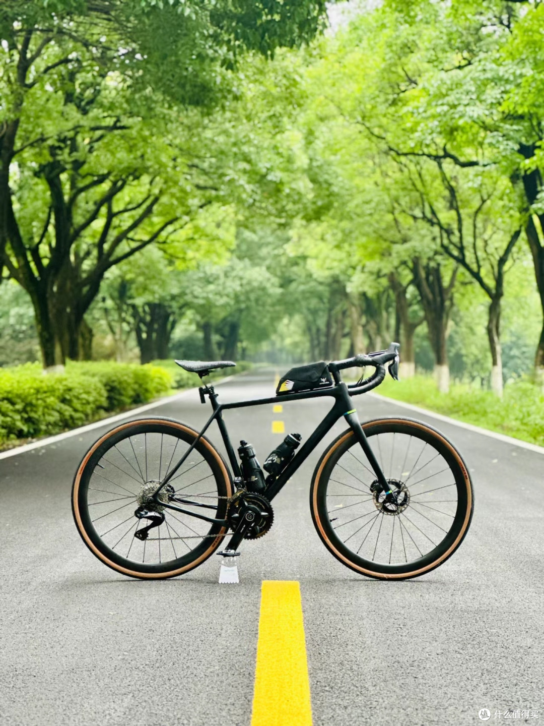 探索砾石公路车:多功能骑行的完美选择