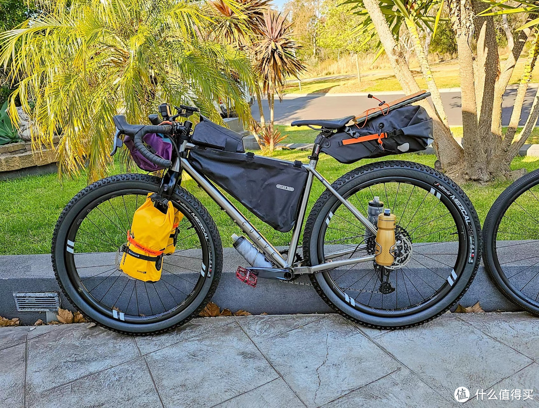 探索砾石公路车:多功能骑行的完美选择