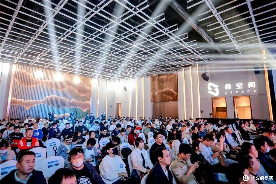 极空间发布多款重磅NAS新品 宣布已完成过亿元B轮融资