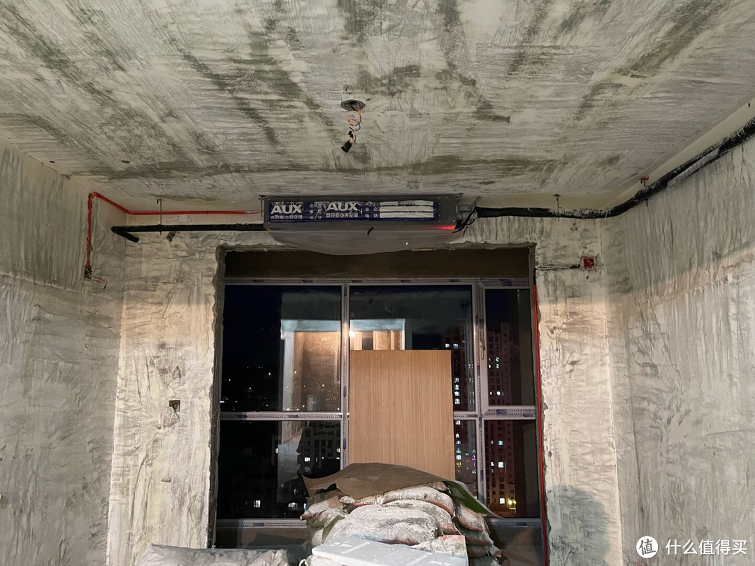奥克斯2匹一拖一风管机:为你带来无忧舒适空间