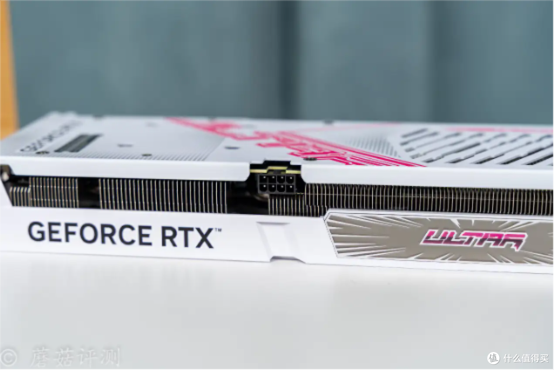 功耗极低，散热优秀，七彩虹RTX4060Ti Ultra W OC 8GB显卡 评测