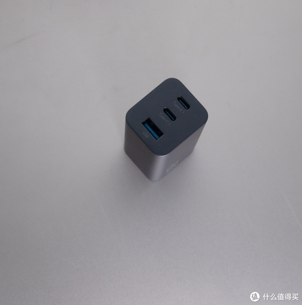 Anker安克65W三口充电器使用分享