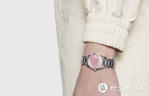 气质秒变!GUCCI 古驰 G-Timeless 系列蜜蜂手表腕表 27 毫米演绎时尚风范!