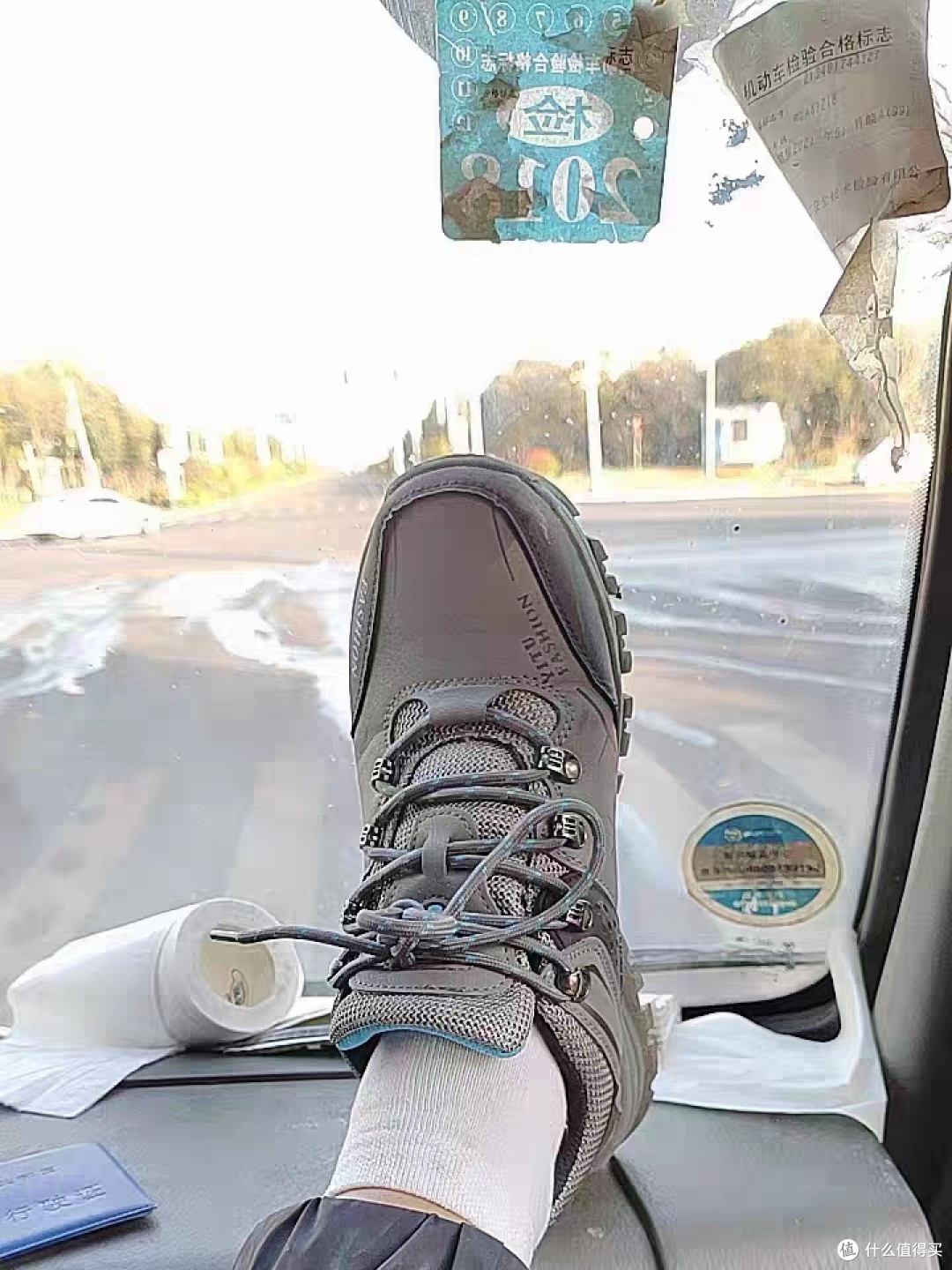 南极人登山鞋:舒适、耐用的登山首选!