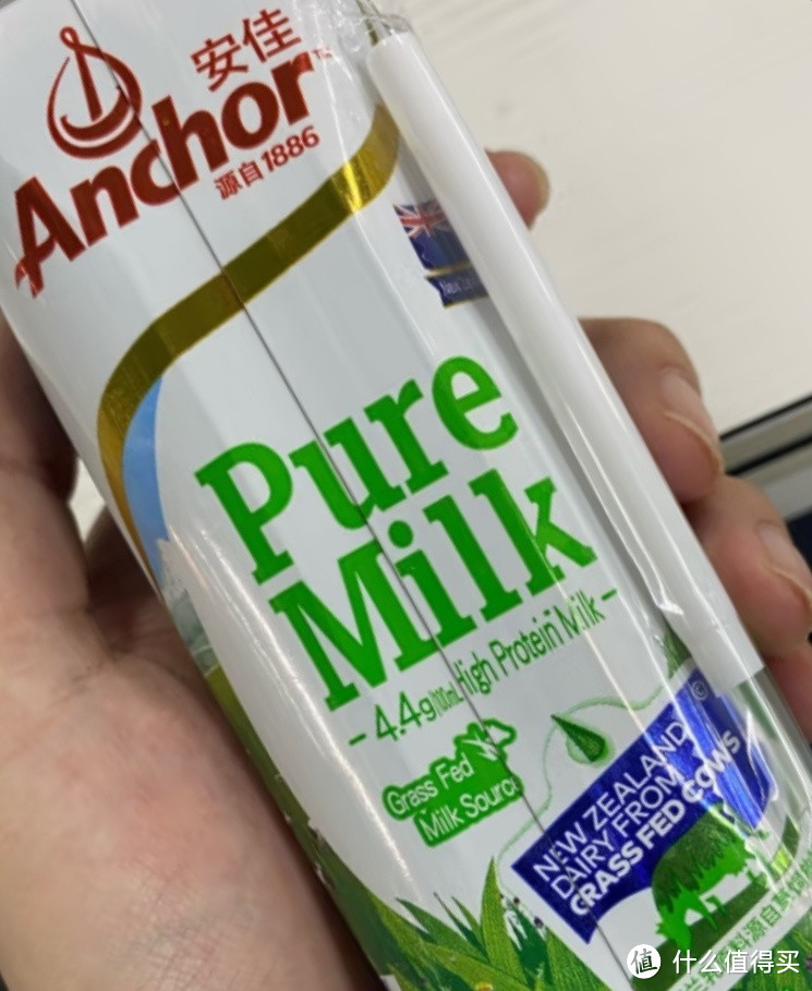 安佳（Anchor）4.4g蛋白质高钙 全脂纯牛奶  250mL*24整箱   新西兰原装进口牛奶