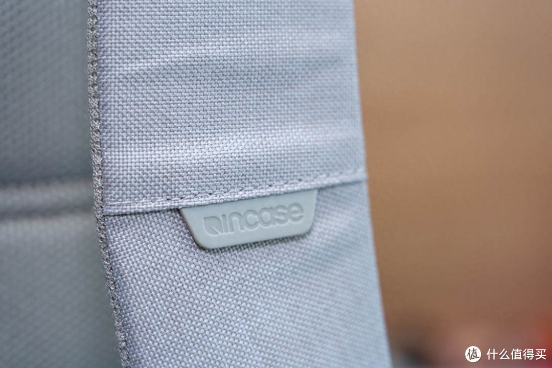 INCASE City背包评测：高颜值且实用的都市通勤好背包