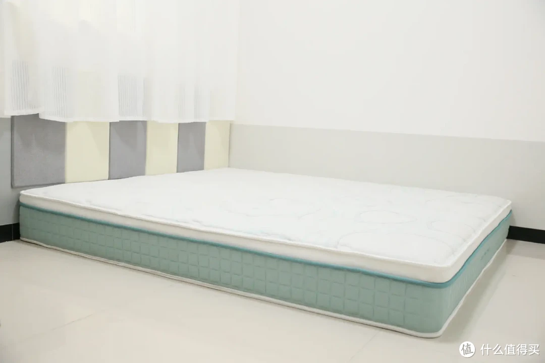 租房党更需要好床垫，喜临门光年PLUS3.0评测，健康、舒适还护腰