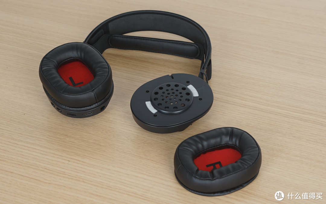 轻量化设计，四模连接，钛度THS318游戏耳机，带来舒适游戏体验！