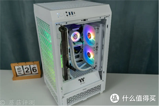 轻松塞进一张RTX4090，散热还十分优秀，Tt（Thermaltake）The Tower 200白色Mini迷你机箱 评测