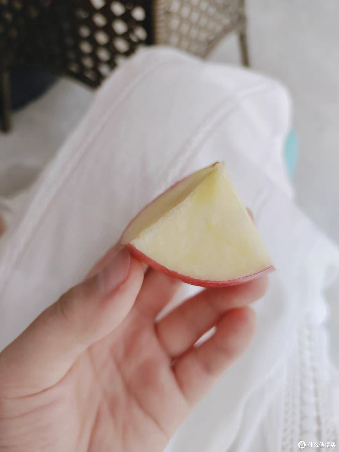 来一口甜甜的苹果！