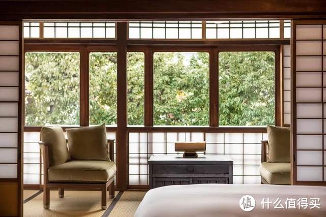 据说这是今秋，日本人赏枫爱住的设计酒店