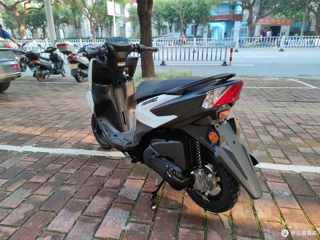 双11探店,万元踏板摩托车哪款值得买,篇二