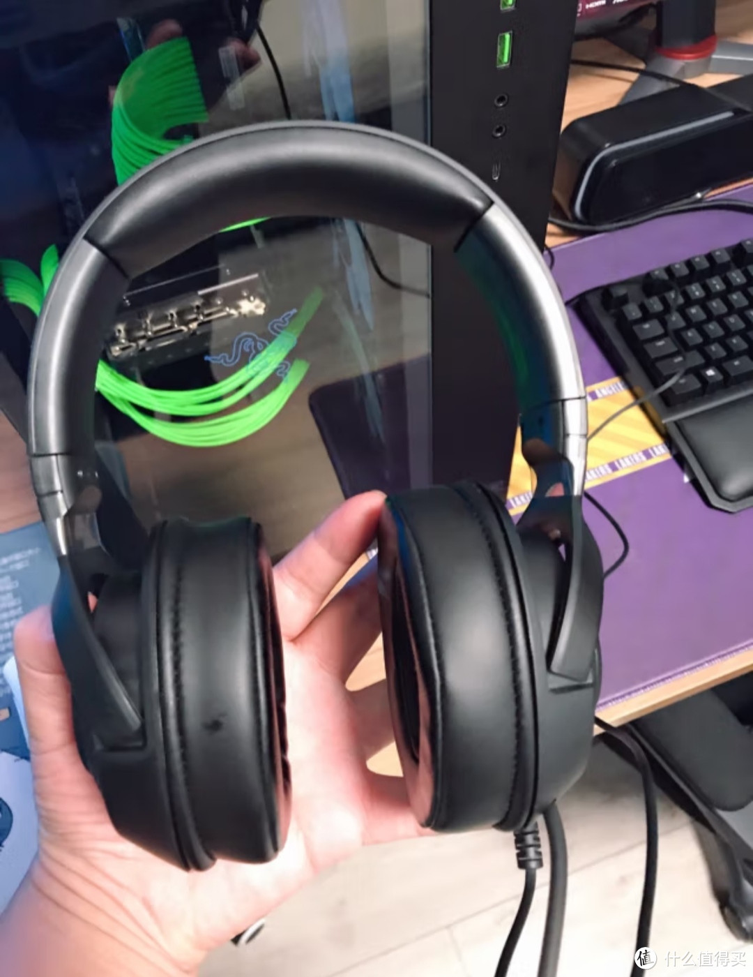 雷蛇 Razer 北海巨妖标准版X头戴式游戏耳机值得你拥有