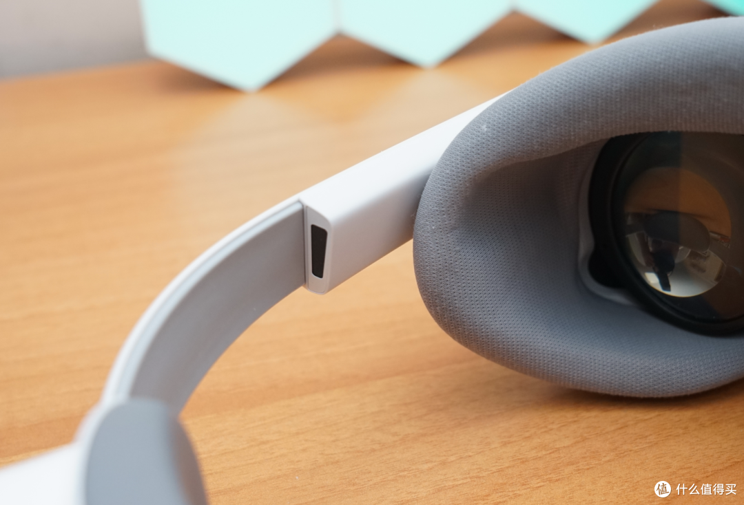 打开娱乐新世界，合家欢一机搞定：PICO 4 VR一体机都能做什么？