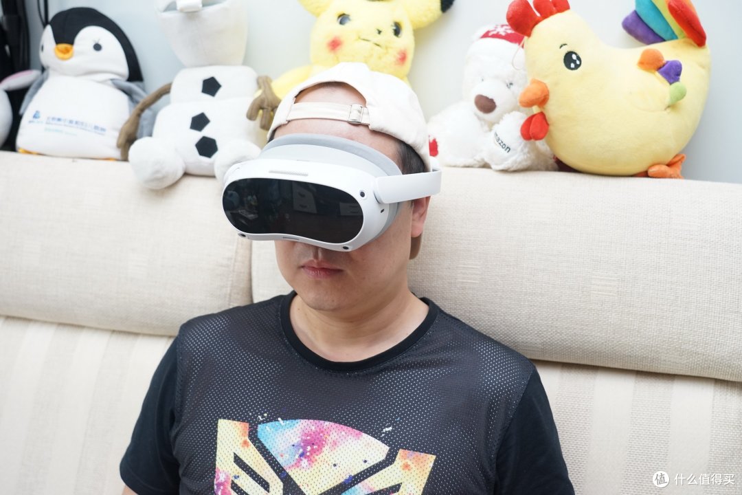打开娱乐新世界，合家欢一机搞定：PICO 4 VR一体机都能做什么？