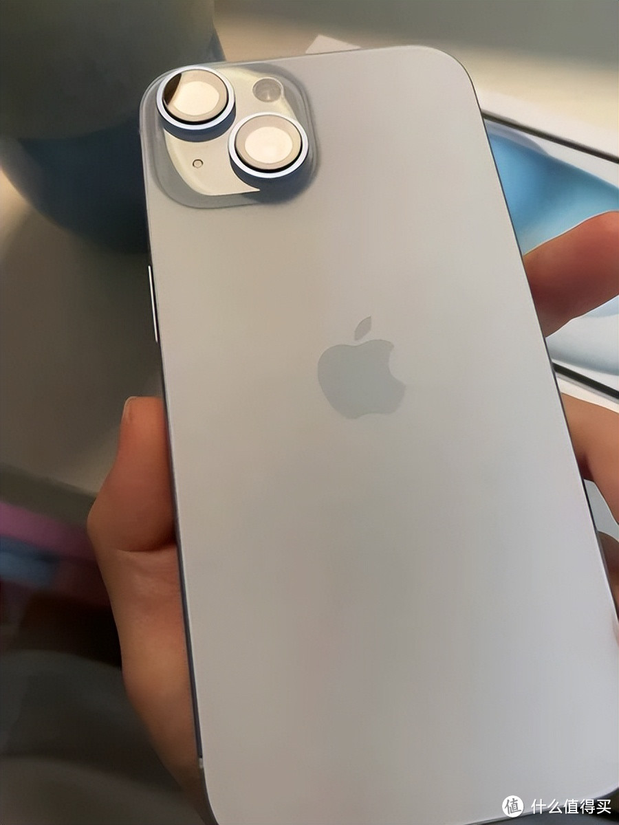 iPhone 15：苹果最新力作，震撼降价500元！