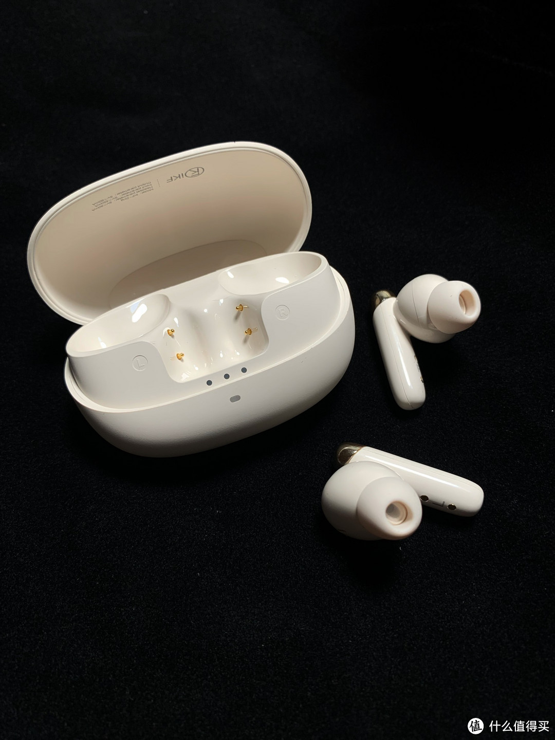 iKF入耳式耳机—深海般降噪耳机，超真实体验
