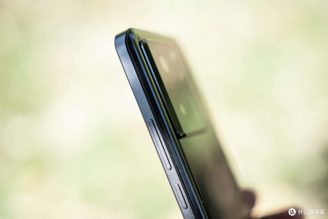首发差价400，一加Ace2 Pro与红米K60至尊版该选哪个？质感、游戏、影像谁更强？