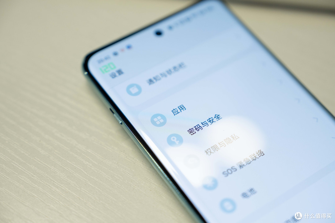 首发差价400，一加Ace2 Pro与红米K60至尊版该选哪个？质感、游戏、影像谁更强？