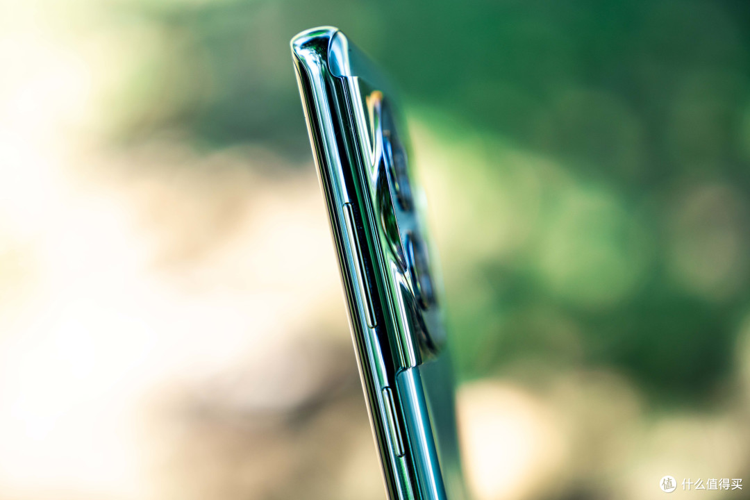 首发差价400，一加Ace2 Pro与红米K60至尊版该选哪个？质感、游戏、影像谁更强？