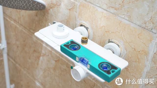 在家洗浴也有SPA的品质：大白琴键数显淋浴花洒分享