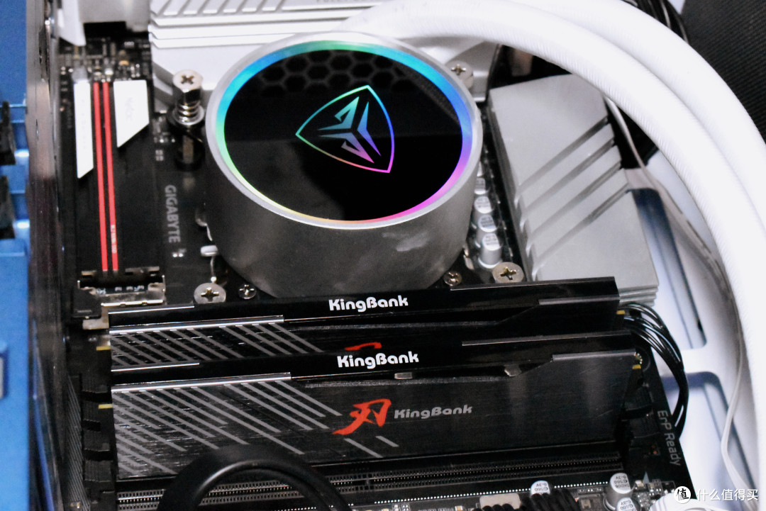 实惠的高性能DDR5内存,这款金百达黑刃6800不要错过