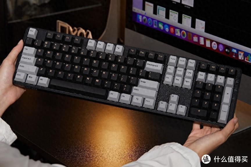 百元级别值得入手的全尺寸机械键盘：绿联KU103评测