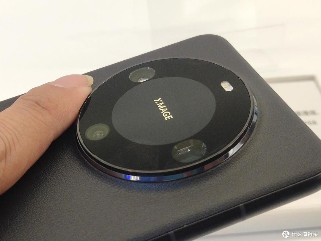 双十一前,简单对比华为mate 60 pro 和华为mate 60 rs