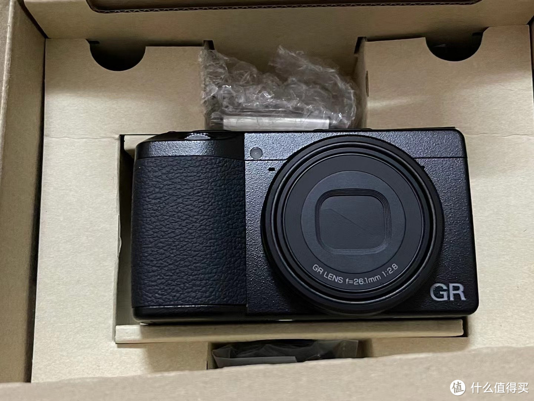 理光 GR3X：不仅是一款便携相机，更是一种摄影态度