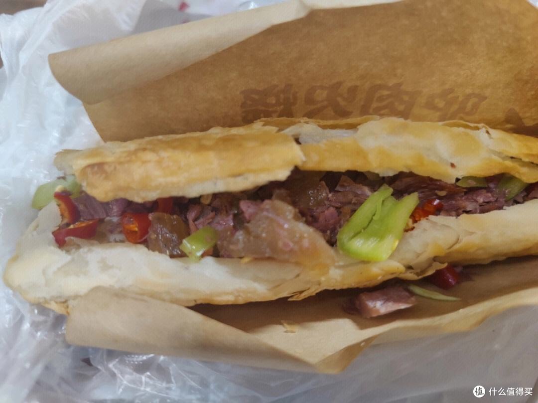 驴肉火烧 的独特风味 | 美食杰
