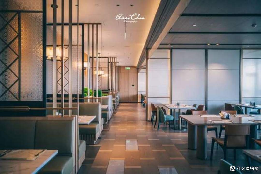 大湾区新店开业!景观无敌的希尔顿实力演绎华屋芳园