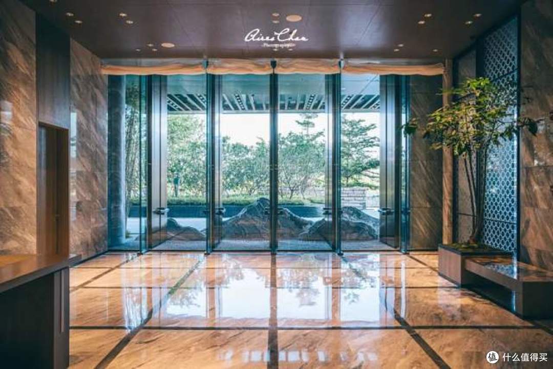 大湾区新店开业!景观无敌的希尔顿实力演绎华屋芳园