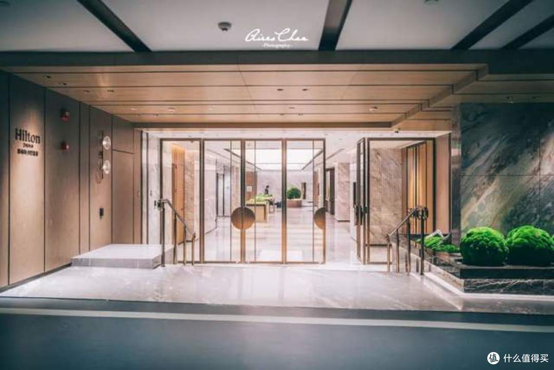 大湾区新店开业!景观无敌的希尔顿实力演绎华屋芳园