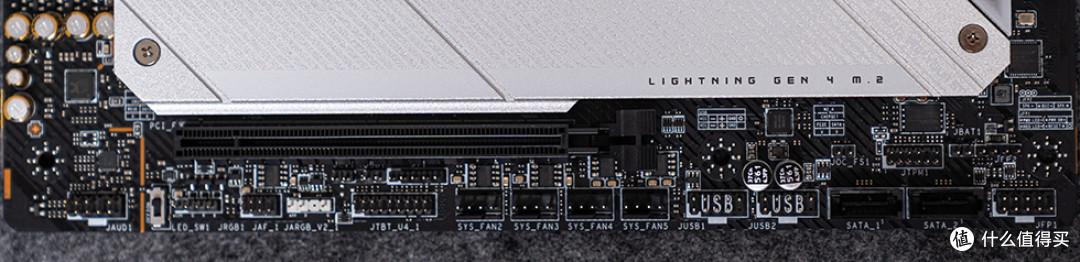 升级后更值得,微星 MPG Z790 EDGE TI MAX WIFI 主板开箱评测