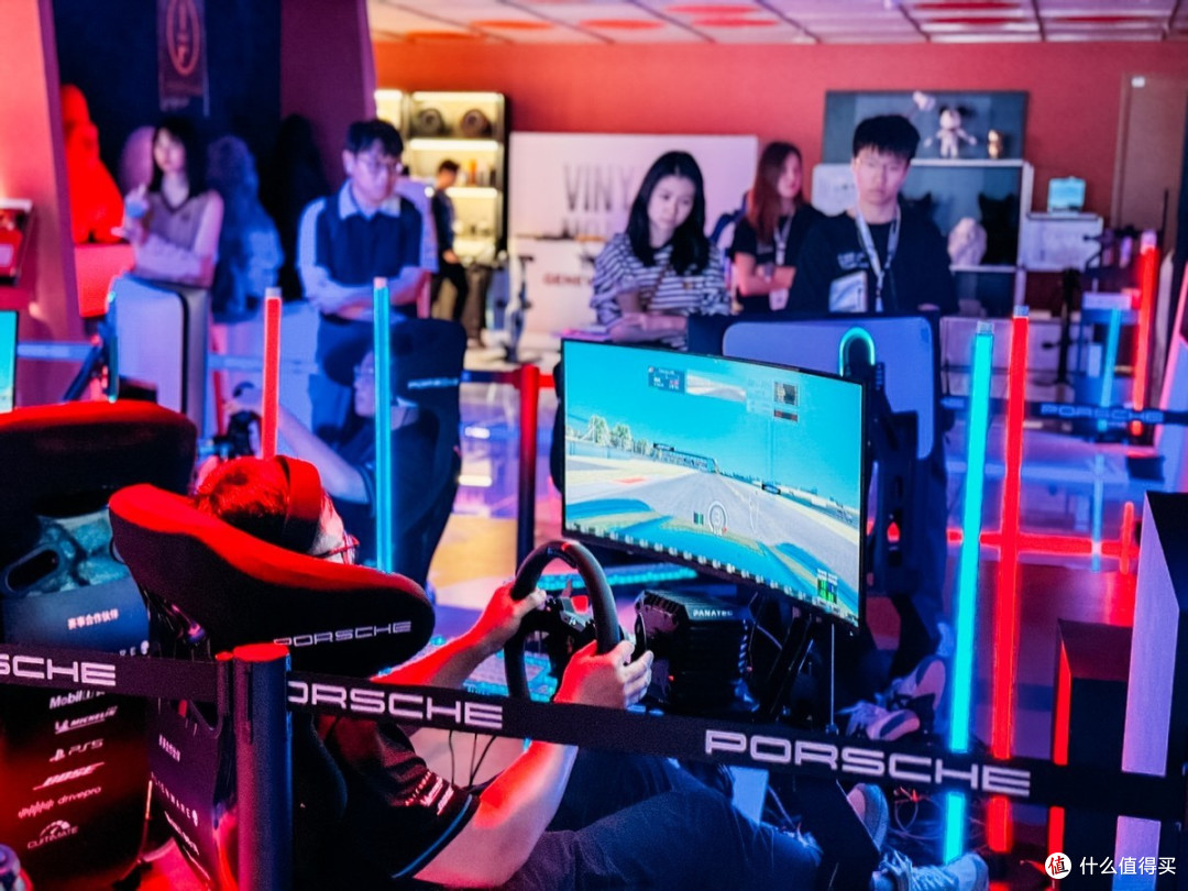 现场看:用ALIENWARE外星人开保时捷911,会是什么体验?