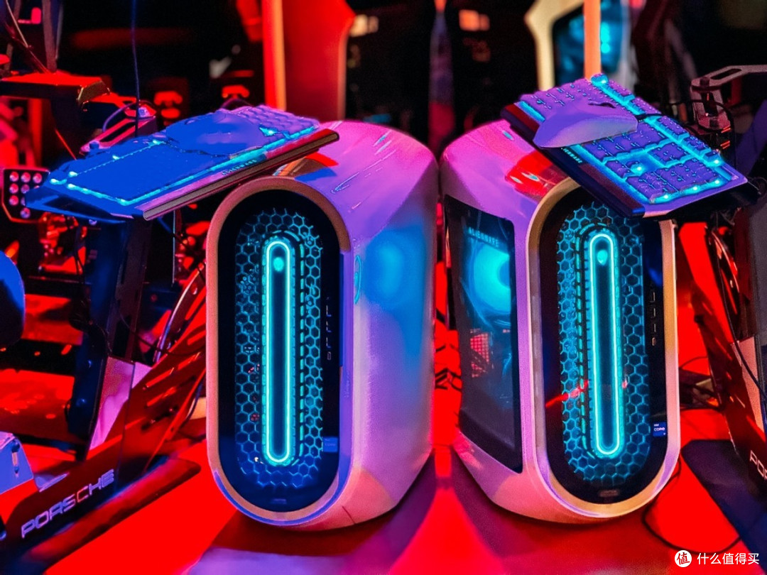 现场看:用ALIENWARE外星人开保时捷911,会是什么体验?