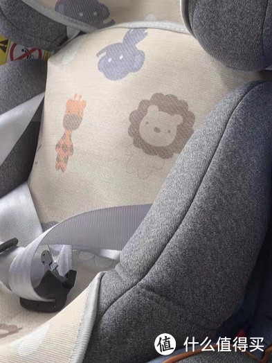 儿童安全座椅