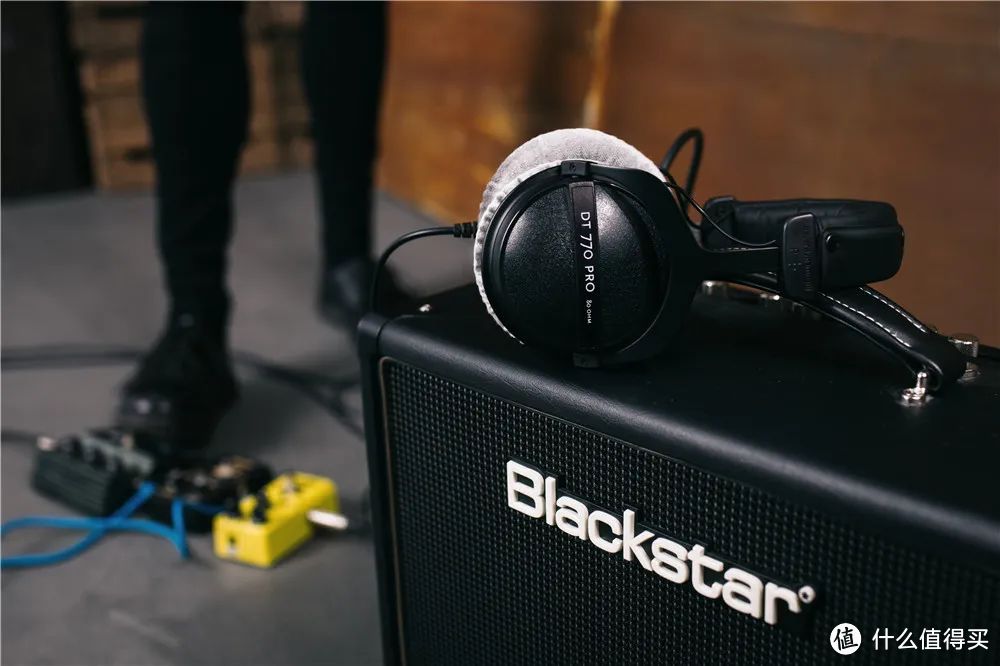 双11就讲音质,第一幅入门耳机是买 HIFI耳机还是监听耳机?