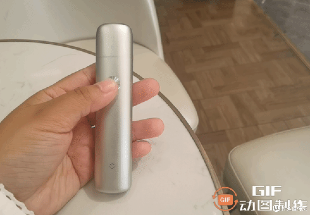 左点智能电子口腔喷雾：消除口腔异味，彰显时尚品位