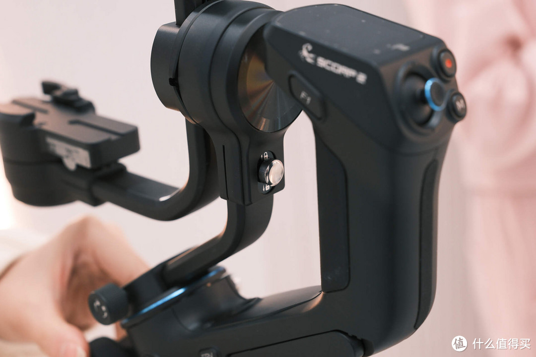 飞宇Scorp蝎子2相机稳定器全网首测，新增前置人脸识别跟踪功能