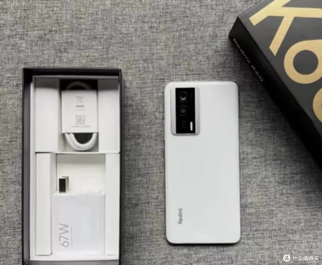 Redmi K60，2K高光屏，500mAh长续航